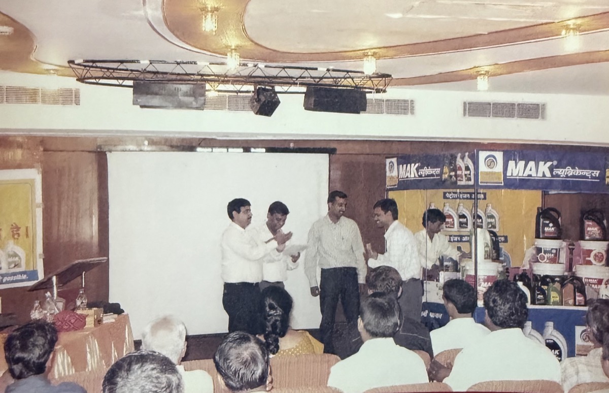 MAK Lubricants distributor conference and recognition ceremony